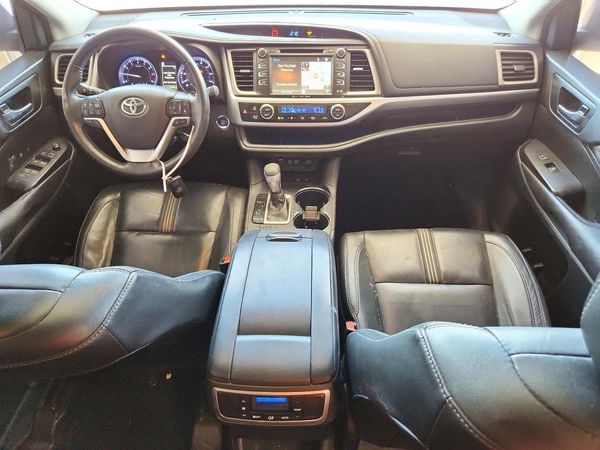 2018 TOYOTA HIGHLANDER SE/XLE — CKPT
