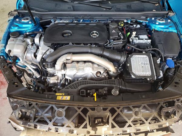 2026 MERCEDES-BENZ CLA-CLASS CLA250 4MATIC — Engine bay