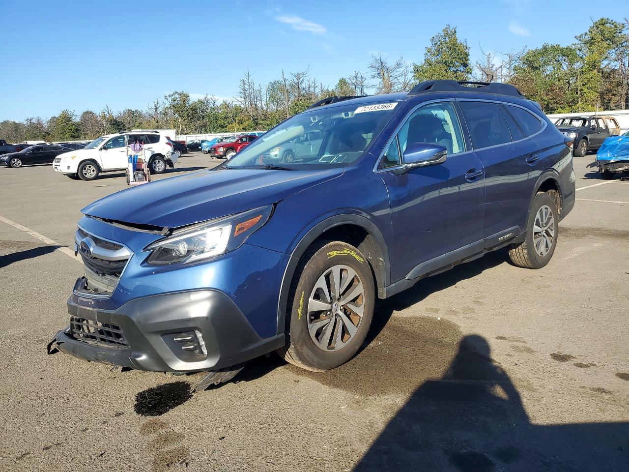 2022 SUBARU OUTBACK Premium — Front 3/4