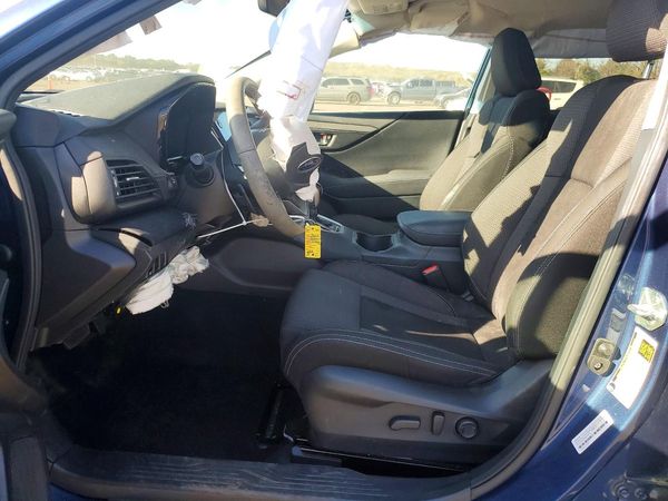 2022 SUBARU OUTBACK Premium — DENT