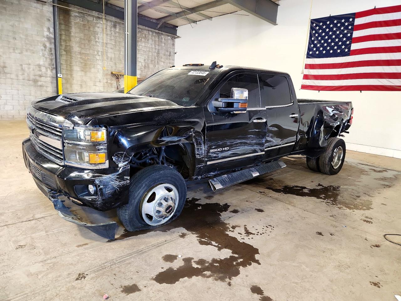 2018 CHEVROLET SILVERADO LTZ — Front 3/4