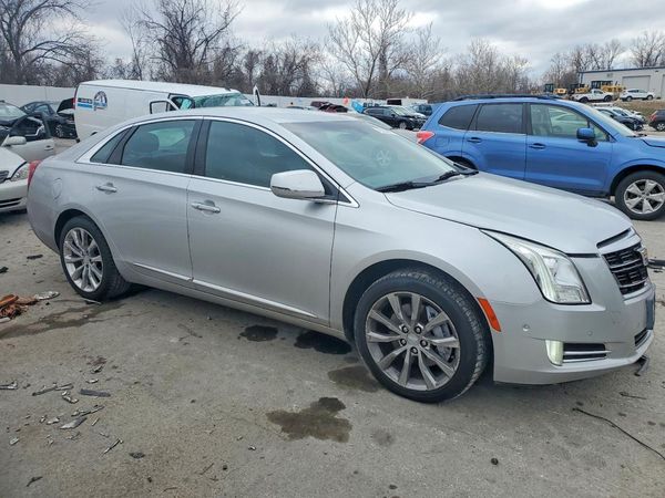 2017 CADILLAC XTS Luxury