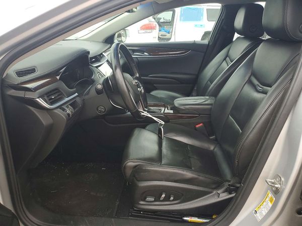 2017 CADILLAC XTS Luxury