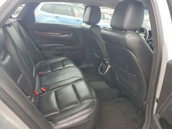 2017 CADILLAC XTS Luxury
