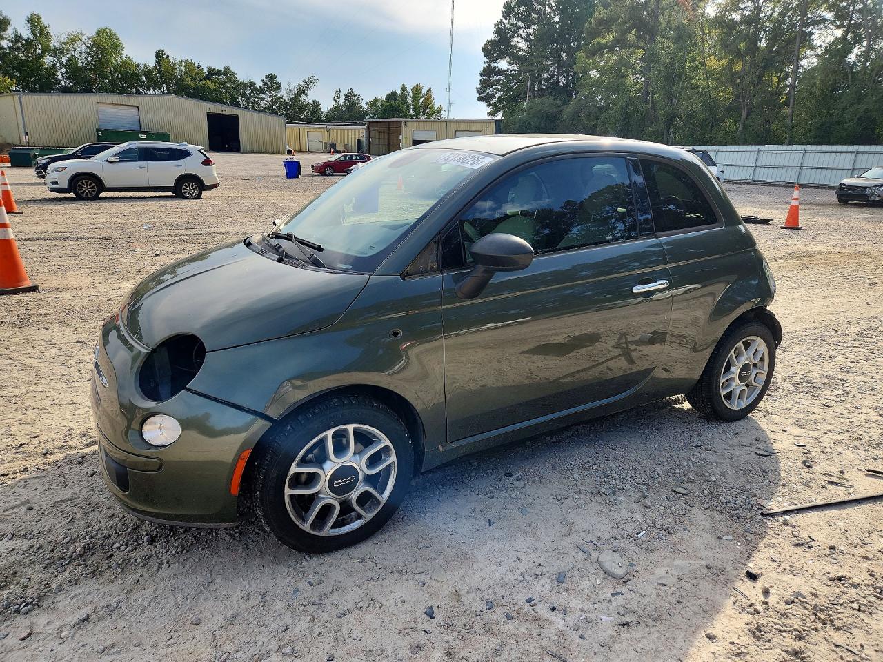 2015 FIAT 500 Pop — Front 3/4
