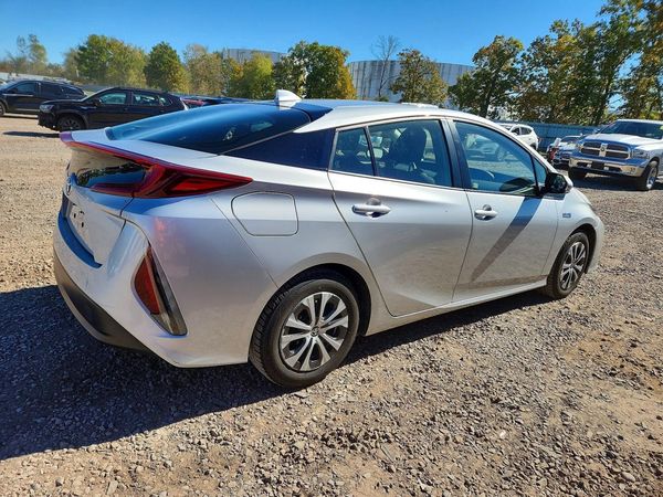2022 TOYOTA PRIUS — PSRA