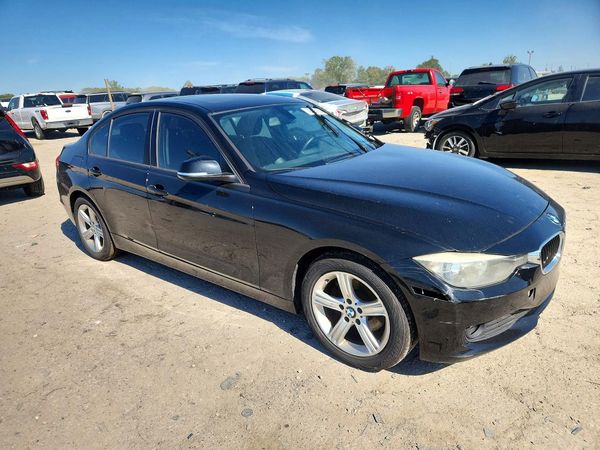 2014 BMW 3 SERIES xDrive SA — Passenger 3/4