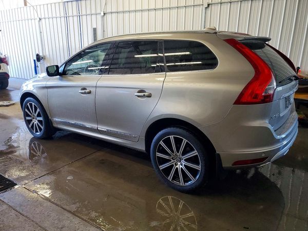 2015 VOLVO XC60 Platinum (non R design) — DSRA
