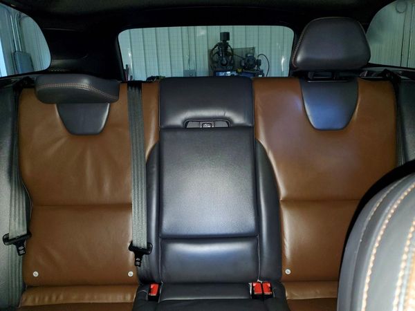 2015 VOLVO XC60 Platinum (non R design) — SUVN