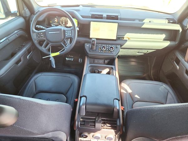2024 LAND ROVER DEFENDER 110 X — CKPT