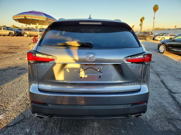 2015 LEXUS NX 200t Luxury — DIRR