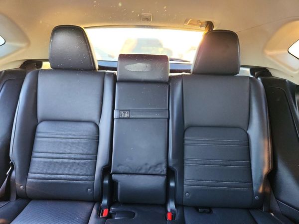 2015 LEXUS NX 200t Luxury — SUVN