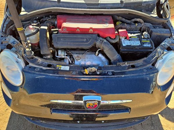 2015 FIAT 500 Abarth — Engine bay