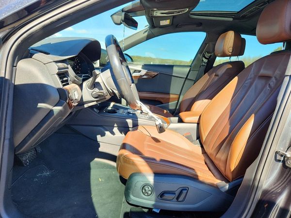 2019 AUDI A4 quattro Premium Plus — DENT