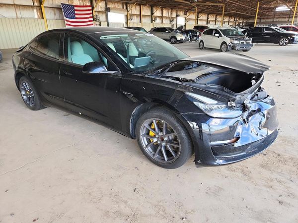 2019 TESLA MODEL 3 — Passenger 3/4