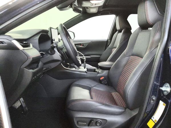 2025 TOYOTA RAV4 XSE — DENT