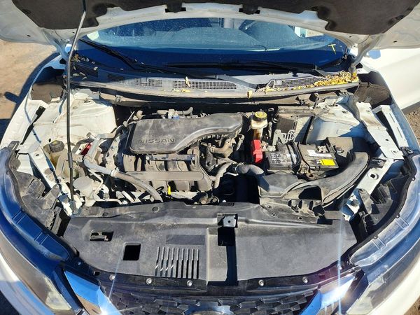 2021 NISSAN ROGUE SPORT SV — Engine bay