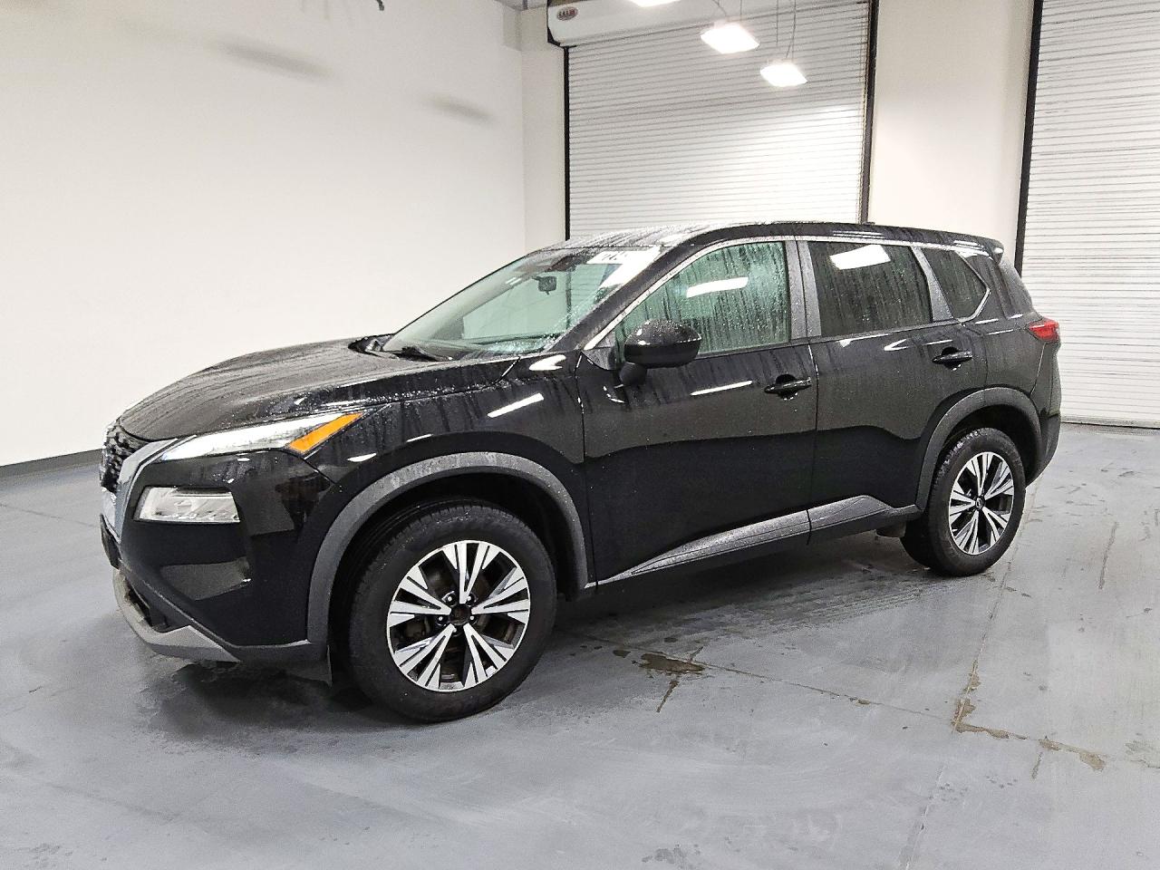 2023 NISSAN ROGUE SV — Front 3/4