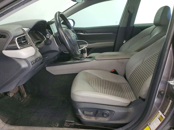 2023 TOYOTA CAMRY SE — DENT