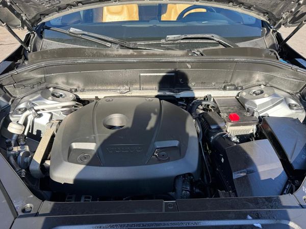 2016 VOLVO XC90 SV42 Momentum