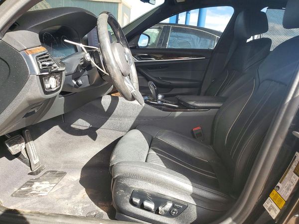 2019 BMW 540 — DENT