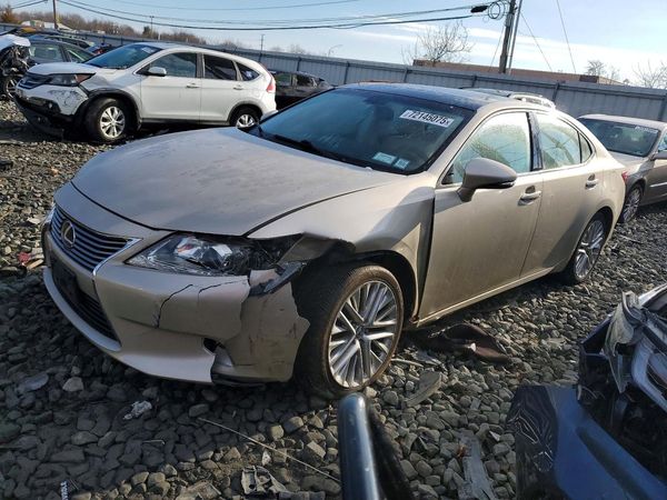 2014 LEXUS ES