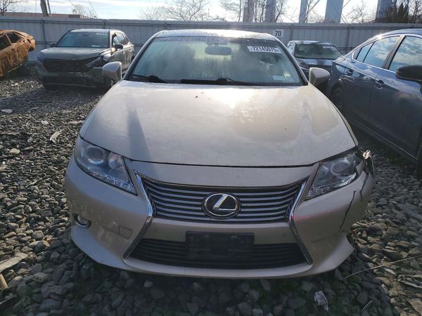 2014 LEXUS ES