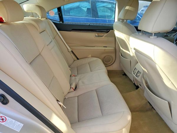 2014 LEXUS ES