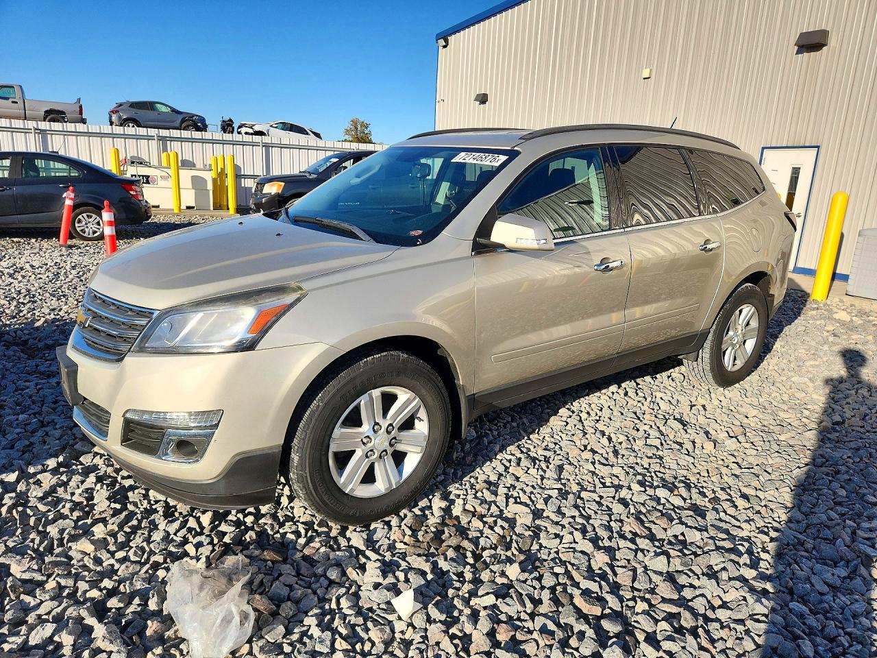 2014 CHEVROLET TRAVERSE 1LT — Front 3/4