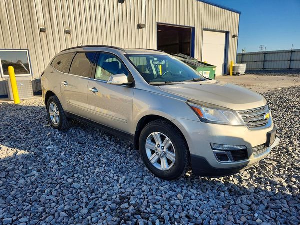 2014 CHEVROLET TRAVERSE 1LT — Passenger 3/4