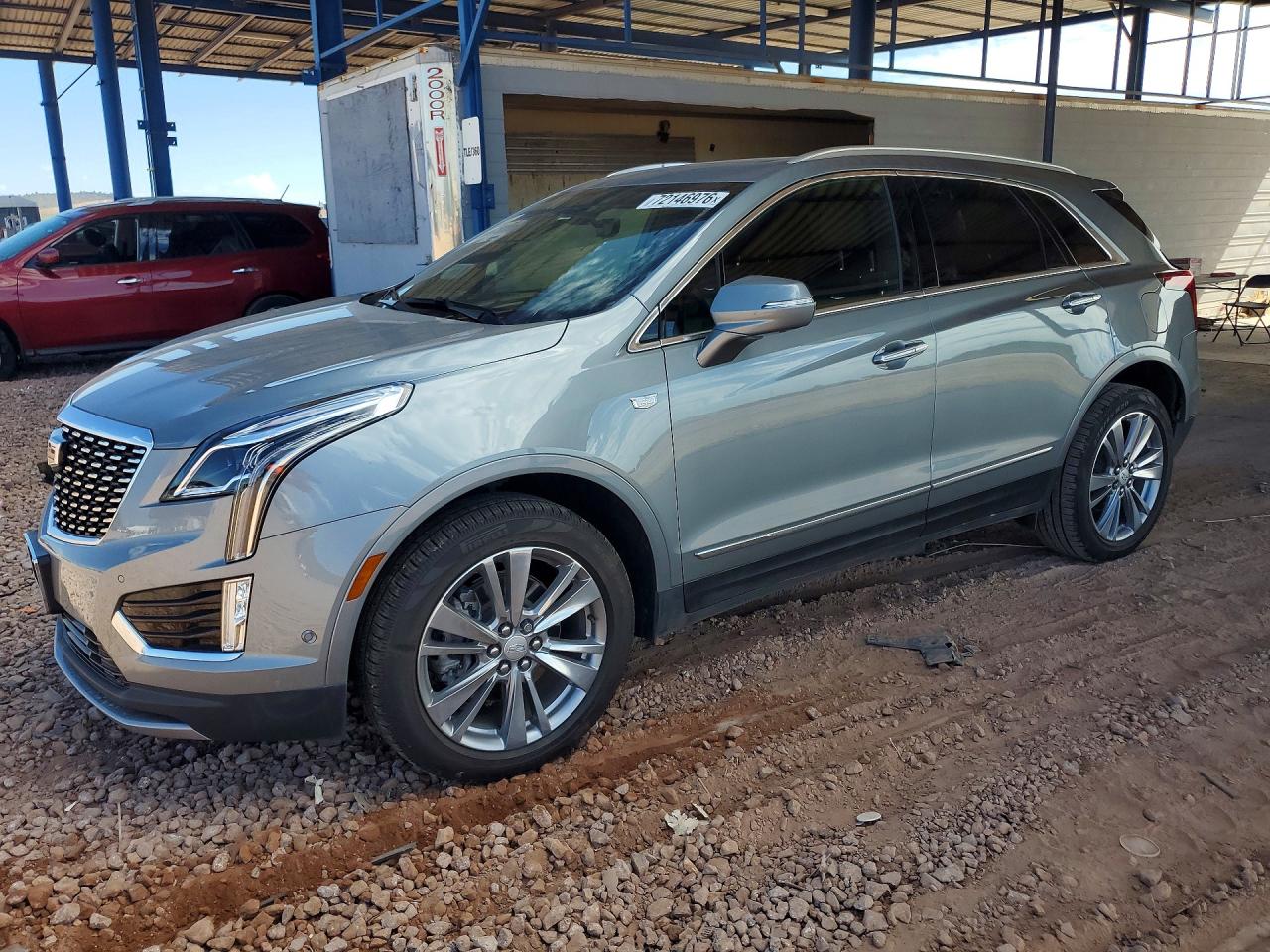 2023 CADILLAC XT5 Platinum Premium Luxury — Front 3/4