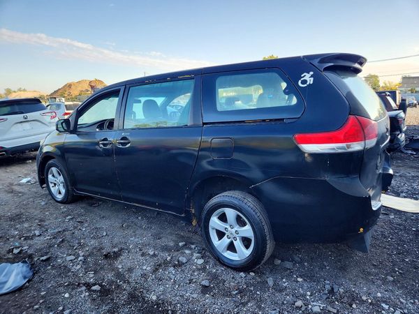 2013 TOYOTA SIENNA — DSRA