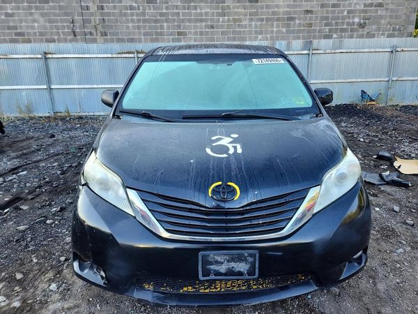 2013 TOYOTA SIENNA — DIRF
