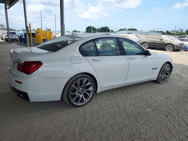 2013 BMW 750 750i/Alpina B7 — PSRA