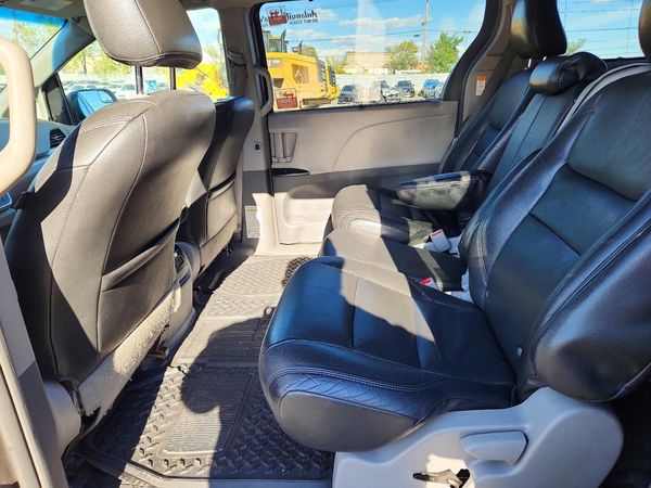 2018 TOYOTA SIENNA LE — PSRS