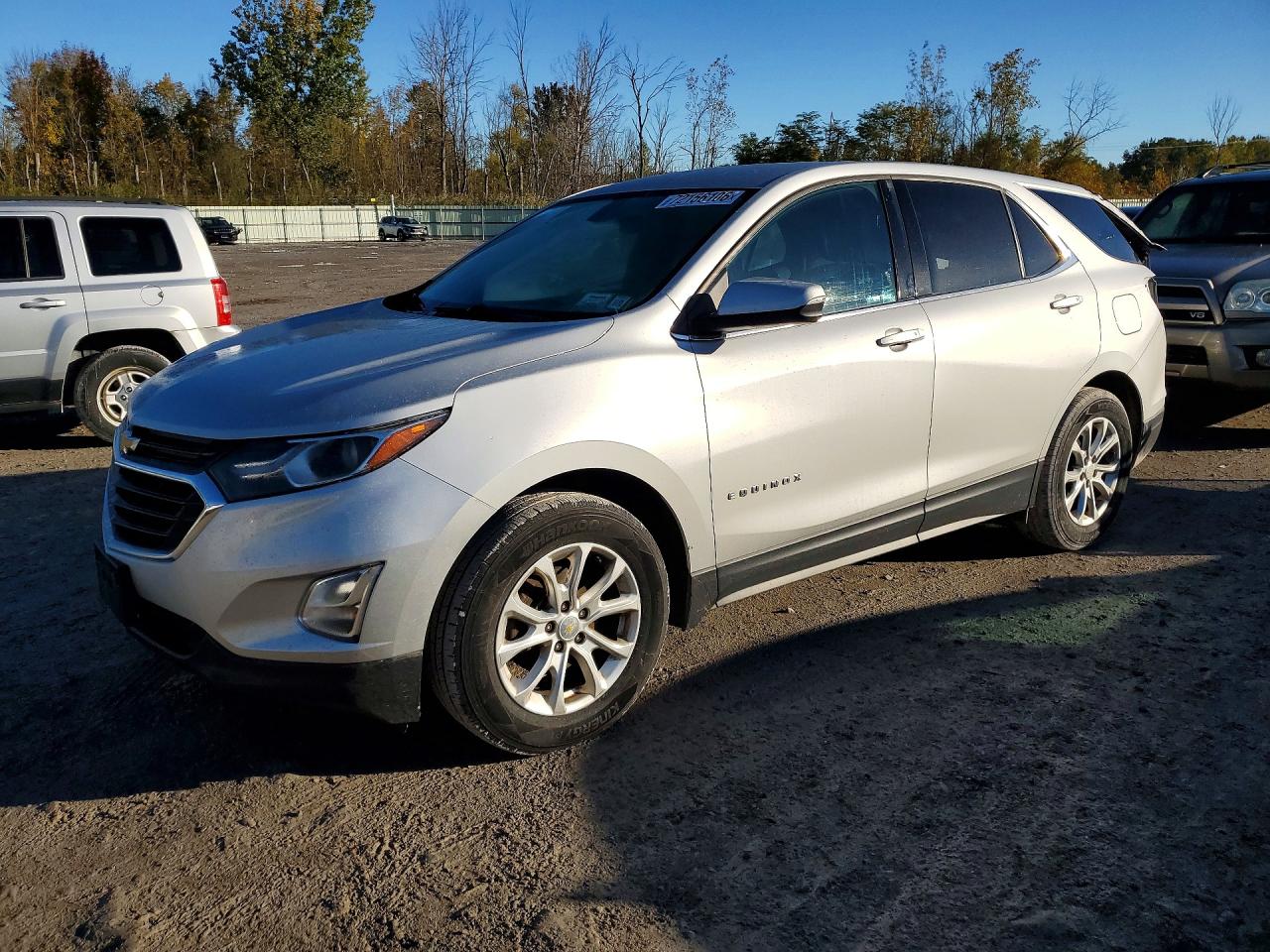 2018 CHEVROLET EQUINOX LT (1LT) — Front 3/4