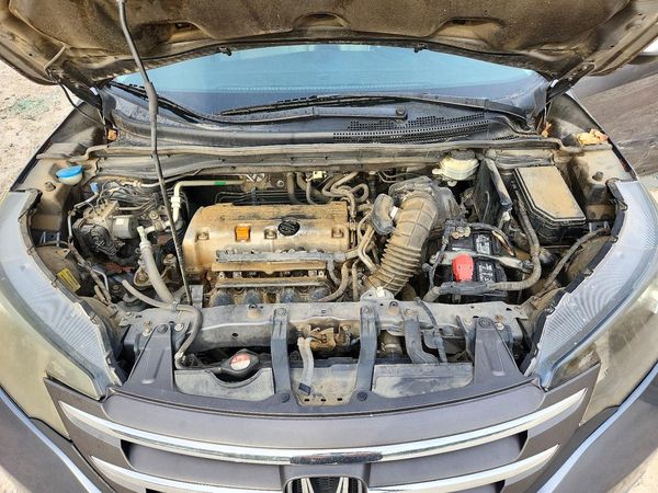 2012 HONDA CRV EX-L — Engine bay