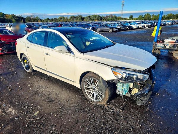 2015 KIA CADENZA — Passenger 3/4