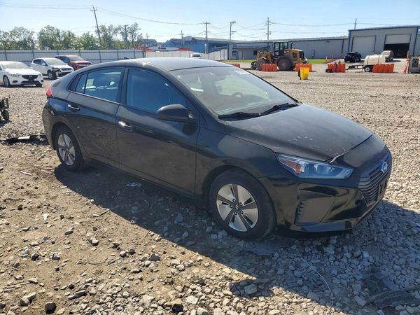 2017 HYUNDAI IONIQ HEV Blue — Passenger 3/4