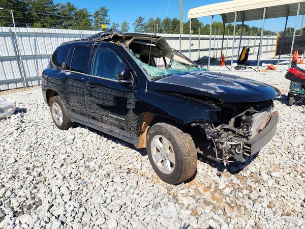 2014 JEEP COMPASS Sport — Passenger 3/4