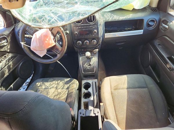 2014 JEEP COMPASS Sport — CKPT