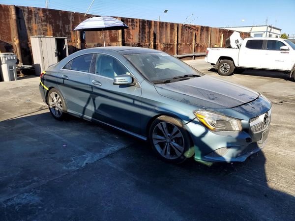 2014 MERCEDES-BENZ CLA CLA250 — Passenger 3/4