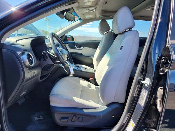 2023 HYUNDAI KONA SEL — DENT