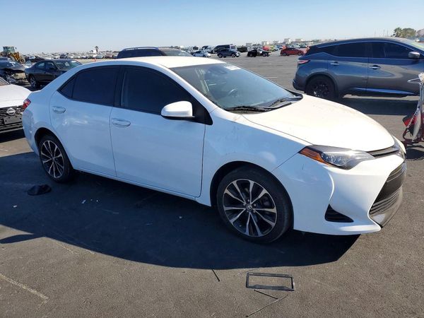 2017 TOYOTA COROLLA — Passenger 3/4