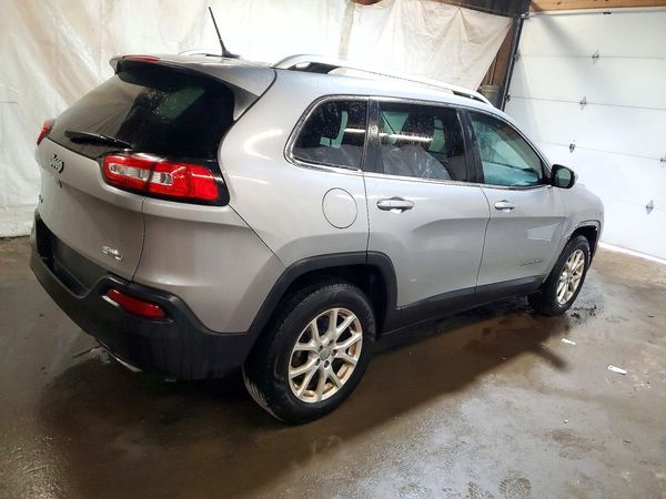 2015 JEEP CHEROKEE LATITUDE 4X4 — PSRA