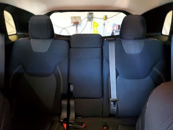 2015 JEEP CHEROKEE LATITUDE 4X4 — SUVN