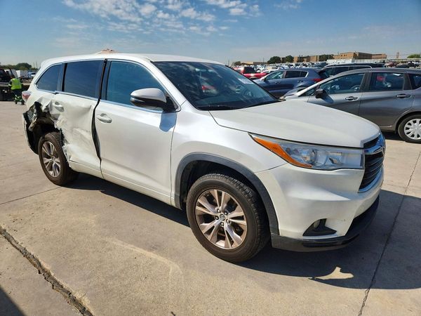 2016 TOYOTA HIGHLANDER Base/Hybrid — Passenger 3/4