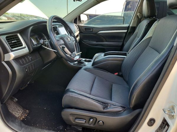 2016 TOYOTA HIGHLANDER Base/Hybrid — DENT