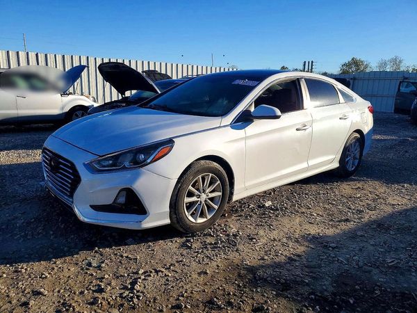 2018 HYUNDAI SONATA SE, Eco — Front 3/4