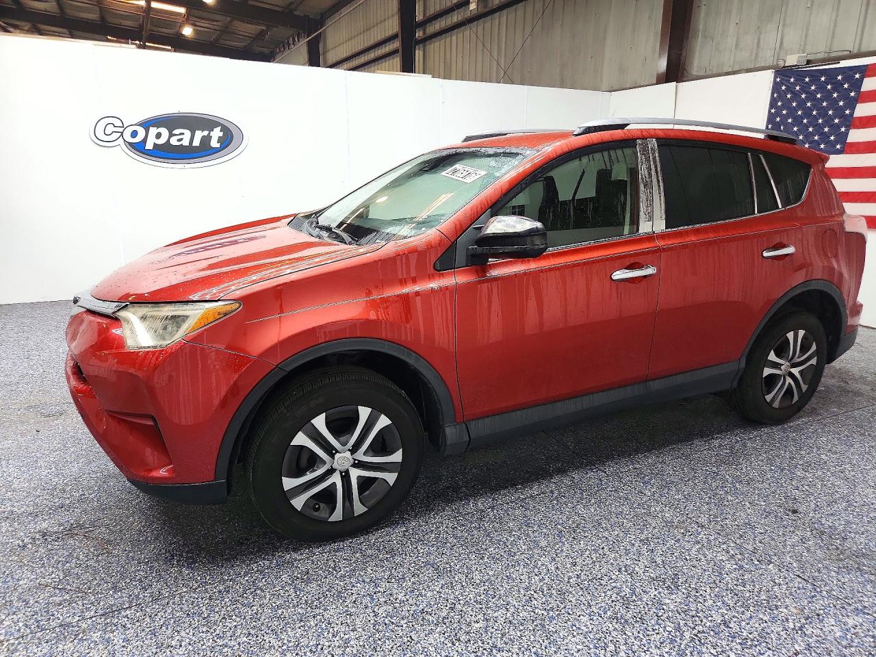 2017 TOYOTA RAV4 LE — Front 3/4